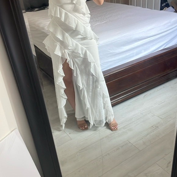 NWT White Ruffle MAXI lace dress - Picture 3 of 5